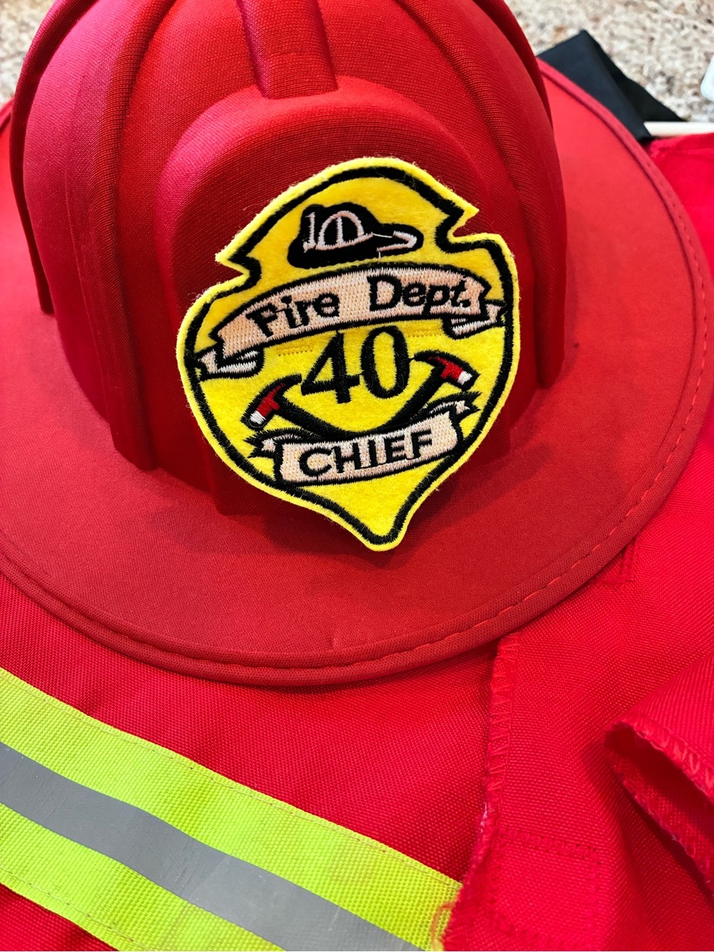 2-3T Firefighter Costume with Hat 🚒 - Picture 4 of 8